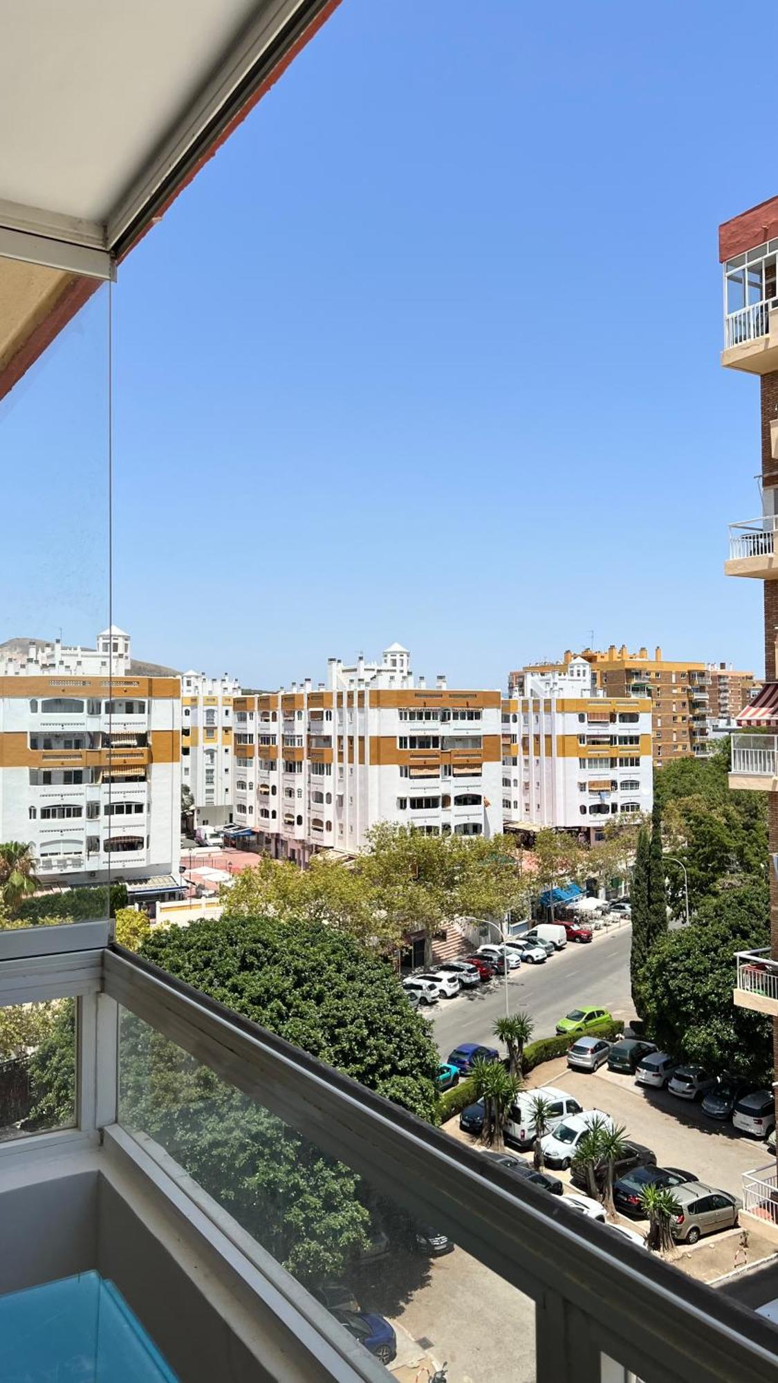 Vista A La Playa, Cerca Del Centro Con Piscina Lägenhet Benalmádena Exteriör bild