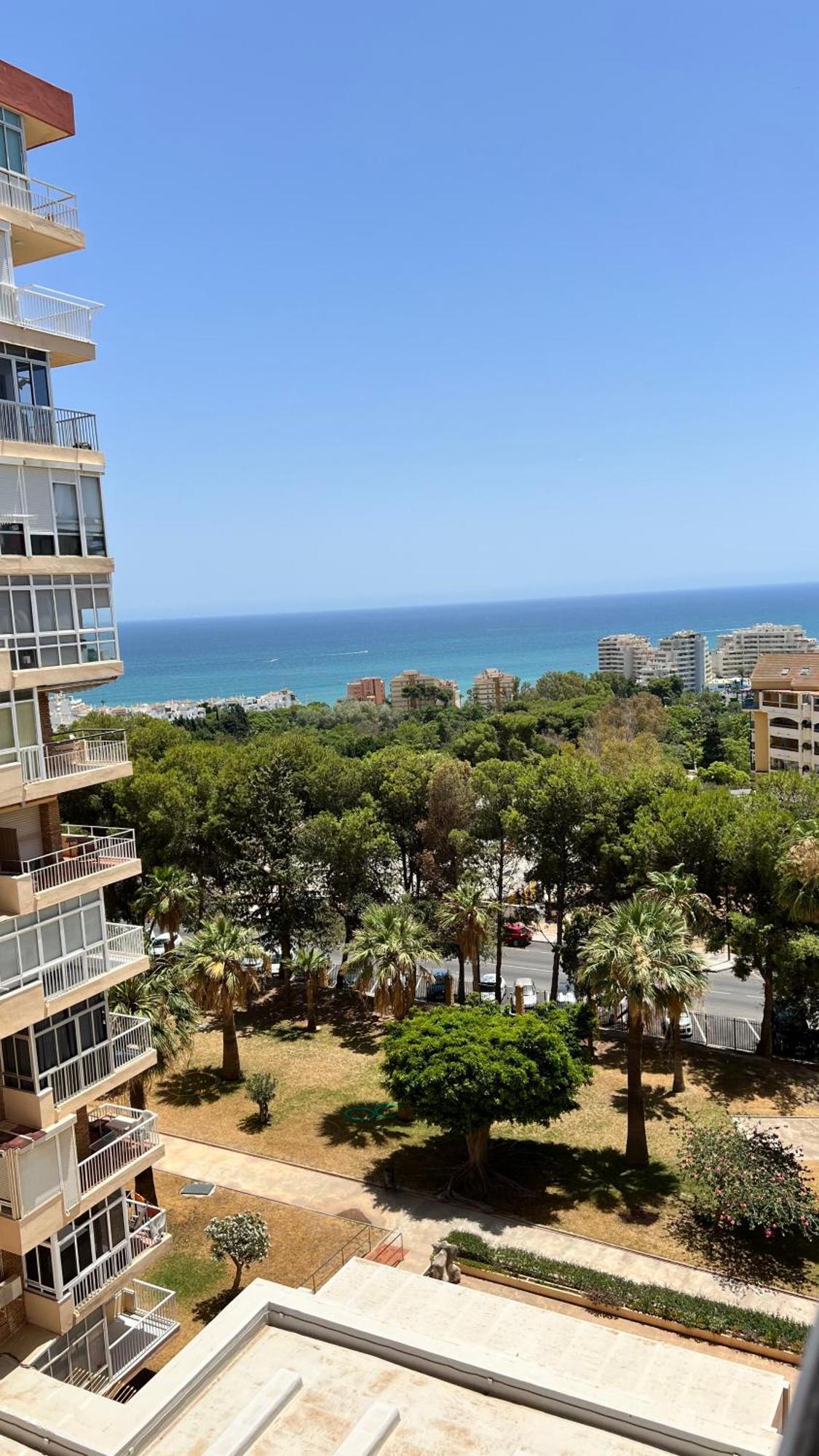 Vista A La Playa, Cerca Del Centro Con Piscina Lägenhet Benalmádena Exteriör bild